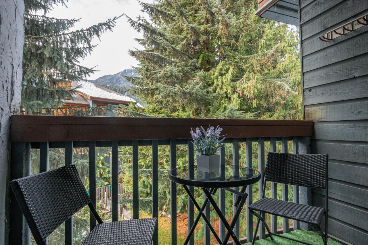 Апартаменты Gorgeous Whistler Creekside Studio Экстерьер фото